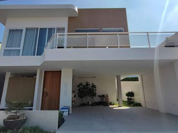 *NEWLY BUILT MODERN HOUSE WITH JAPANESE THEME FOR SALE NEAR MARQUEE MALL IN ANGELES CITY
