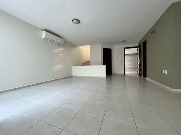 Increíble casa en venta en Fracc. Lomas Diamante Alvarado Veracruz.