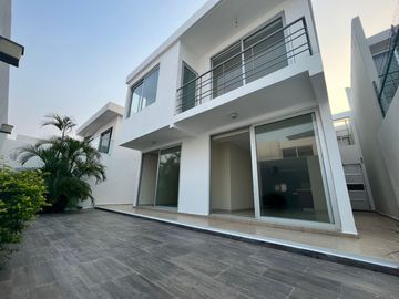 Increíble casa en venta en Fracc. Lomas Diamante Alvarado Veracruz.