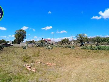 Casa con Terreno en Venta en Esquina, en Xochihuacán, Hidalgo.