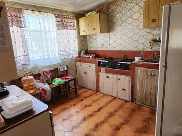 Casa con Terreno en Venta en Esquina, en Xochihuacán, Hidalgo.