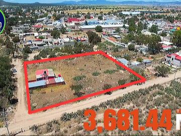 Casa con Terreno en Venta en Esquina, en Xochihuacán, Hidalgo.