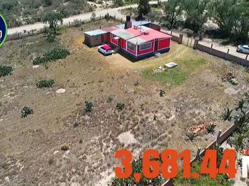 Casa con Terreno en Venta en Esquina, en Xochihuacán, Hidalgo.