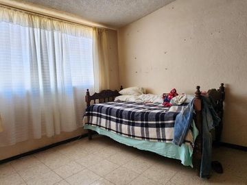 Casa con Terreno en Venta en Esquina, en Xochihuacán, Hidalgo.