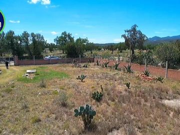 Casa con Terreno en Venta en Esquina, en Xochihuacán, Hidalgo.