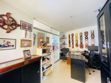 En Venta! Casa Con Piscina, 3 Pisos, En Condominio Urb. Las Brisas Villa Chorrillos