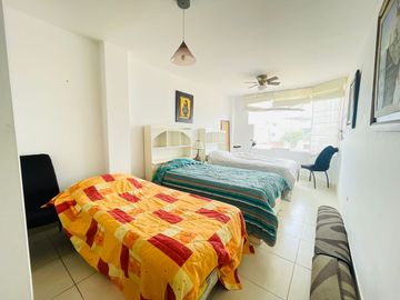 En Venta! Casa Con Piscina, 3 Pisos, En Condominio Urb. Las Brisas Villa Chorrillos