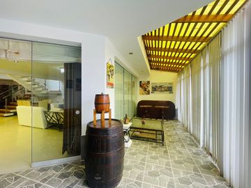 En Venta! Casa Con Piscina, 3 Pisos, En Condominio Urb. Las Brisas Villa Chorrillos