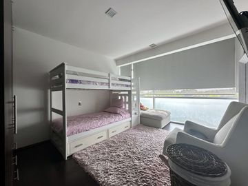 DEPARTAMENTO EN RESIDENCIAL NATURA CON BODEGA Y 3 ESTACIONAMIENTOS