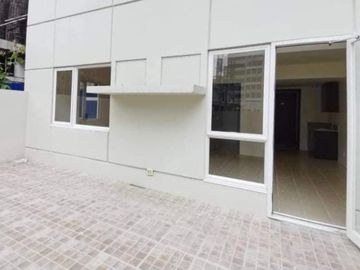 Studio Type 36 sqm with balcony in Pioneer Mandaluyong For Sale
