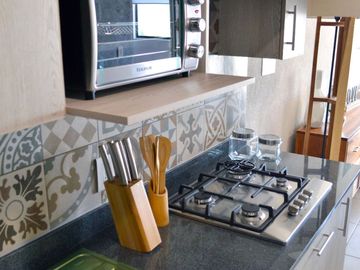 Departamento listo para Entrega Inmediata a unas Cuadras del CUCEI y del Tren Ligero, Sin Enganche!
