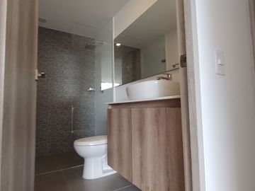 VENTA APARTAMENTO CIUDAD DEL RIO- MEDELLIN - POBLADO