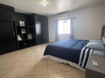 Excelente residencia en San Carlos Ubicada en Campo de golf