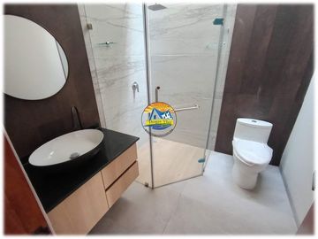 Casa en Cuernavaca, jacuzzi con calefacción en el jardín, excelentes acabados