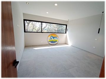Casa en Cuernavaca, jacuzzi con calefacción en el jardín, excelentes acabados