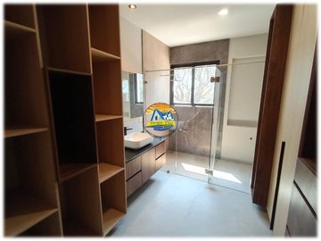 Casa en Cuernavaca, jacuzzi con calefacción en el jardín, excelentes acabados