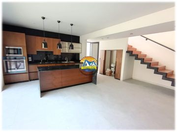 Casa en Cuernavaca, jacuzzi con calefacción en el jardín, excelentes acabados