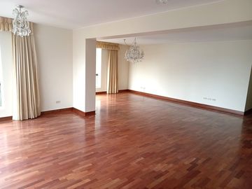 VENDO DEPARTAMENTO CON VISTA AL GOLF – SAN ISIDRO