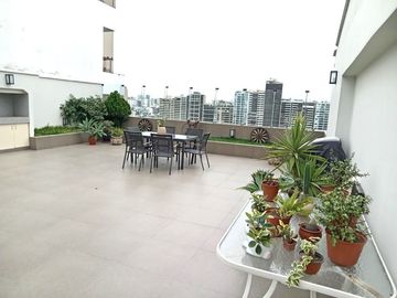 VENDO DEPARTAMENTO CON VISTA AL GOLF – SAN ISIDRO