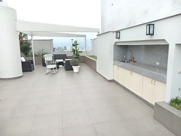 VENDO DEPARTAMENTO CON VISTA AL GOLF – SAN ISIDRO