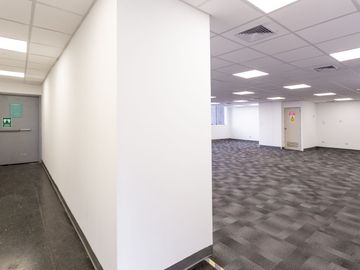 ALQUILER Oficina 300 m2 en  San Isidro