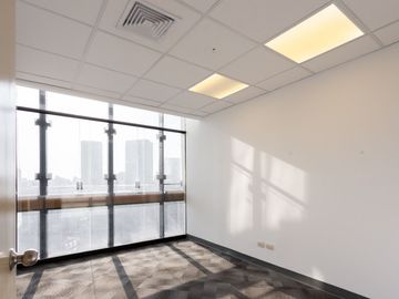 ALQUILER Oficina 300 m2 en  San Isidro