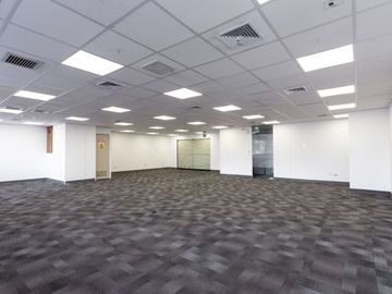ALQUILER Oficina 300 m2 en  San Isidro