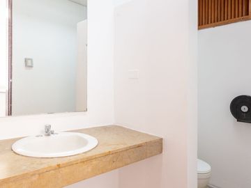 ALQUILER Oficina 300 m2 en  San Isidro