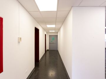 ALQUILER Oficina 300 m2 en  San Isidro
