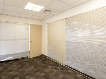 ALQUILER Oficina 300 m2 en  San Isidro