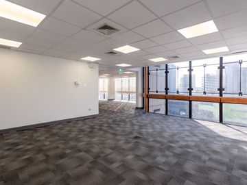 ALQUILER Oficina 300 m2 en  San Isidro