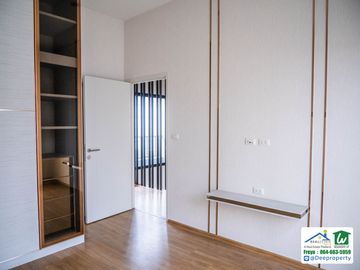 House for SALE! Airi Rama5 size 57 sqw. / 250 sqm. Fully furnished and ready to move Nonthaburi Thailand.