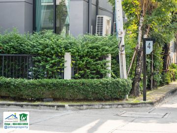 House for SALE! Airi Rama5 size 57 sqw. / 250 sqm. Fully furnished and ready to move Nonthaburi Thailand.