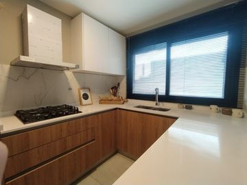 Ultima Unidad en Venta! Duplex de Categoria en Jardin Claret! 3 Dorm 3 Bñ Impecable