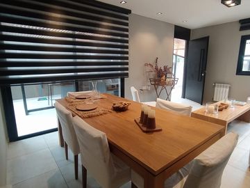 Ultima Unidad en Venta! Duplex de Categoria en Jardin Claret! 3 Dorm 3 Bñ Impecable