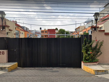 Casa en venta en Calzada de las Bombas Ex hacienda Coapa Tlalpan