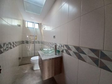 CASA MODERNA EN VENTA EN LAS ORQUIDEAS