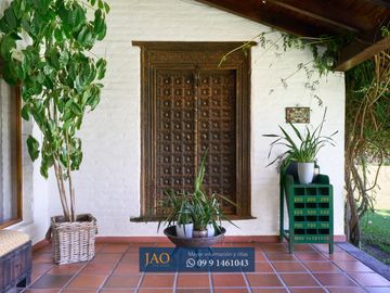 Renta o Venta Casa de Lujo en Urbanización Privada – Vía Guayllabamba - El Quinche