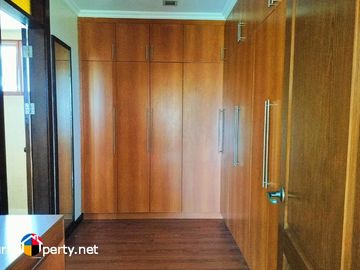 For Sale Semi-furnished House with 4 Parking plus Landscape Garden in Amara Liloan cebu
