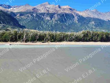 VENDO PREDIO DE 643 HECTÁREAS CON 4 KILÓMETROS DE RÍO IBÁÑEZ, REGION DE AYSEN