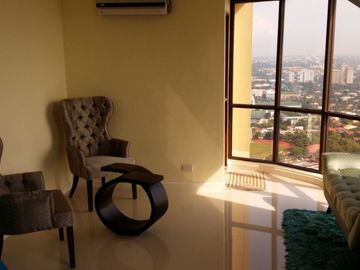 Penthouse with 4 Bedrooms for Sale in Skyway Twin Towers, Pasig City