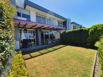Casa en venta en Cumbayá, Quito, Ecuador