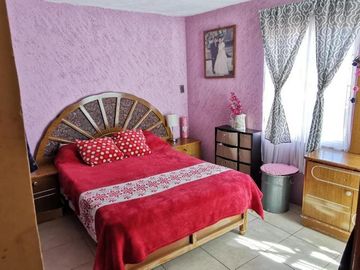 Casa en Parque de Poblamiento, 3 Pisos, 3 Recámaras, Pachuca, Hidalgo.