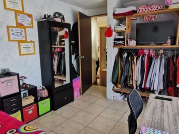 Casa en Parque de Poblamiento, 3 Pisos, 3 Recámaras, Pachuca, Hidalgo.