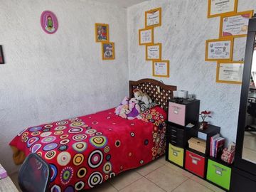 Casa en Parque de Poblamiento, 3 Pisos, 3 Recámaras, Pachuca, Hidalgo.