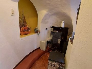 Vendo casa amplia sector calle Roma con área verde se acepta departamentos como parte de pago ideal para inversionistas