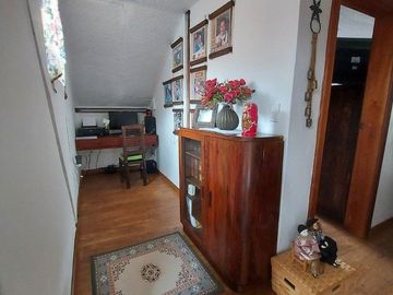 Vendo casa amplia sector calle Roma con área verde se acepta departamentos como parte de pago ideal para inversionistas