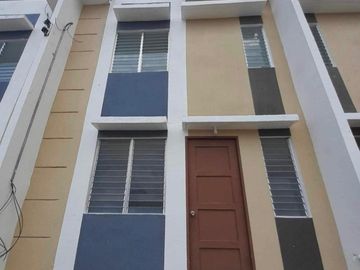 FOR SALE  3 BR TOWNHOUSE AT ESPERANZA HOMES, CARCAR CITY, CEBU