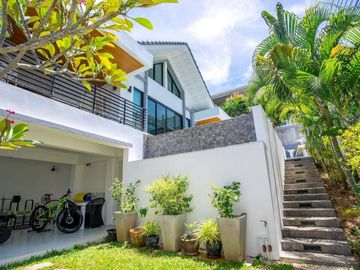 Bophut Villa 3 Beds 4 Bath 200 SQM