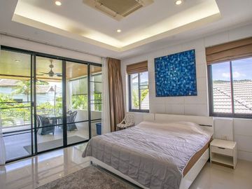 Bophut Villa 3 Beds 4 Bath 200 SQM
